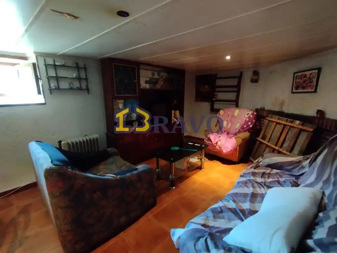 Casa adosada en venta en Junta de Traslaloma con Calefacción, Jardín privado y Amueblado
