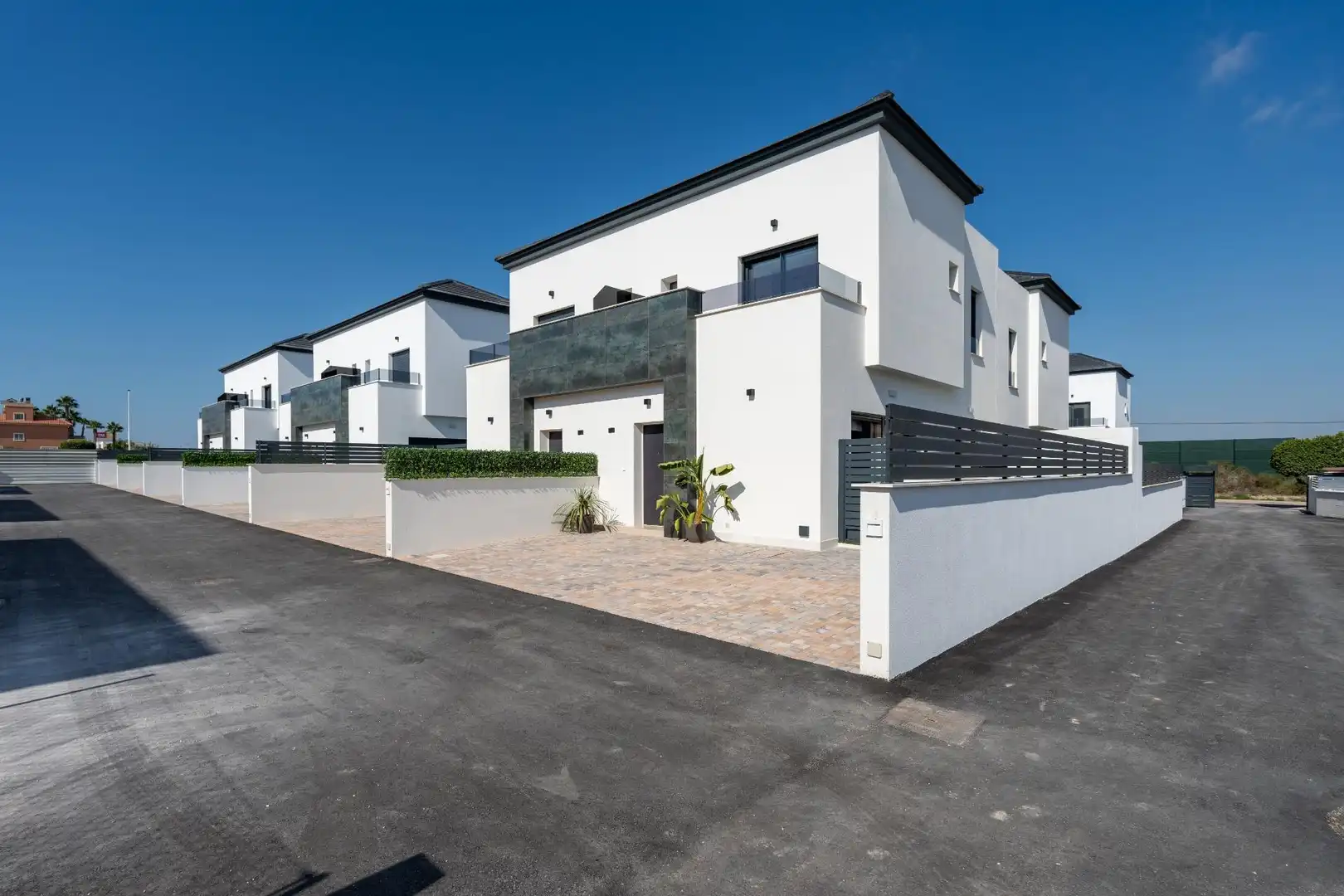 Vista exterior de Casa adosada en venta en Santa Pola con Aire acondicionado, Jardín privado y Terraza