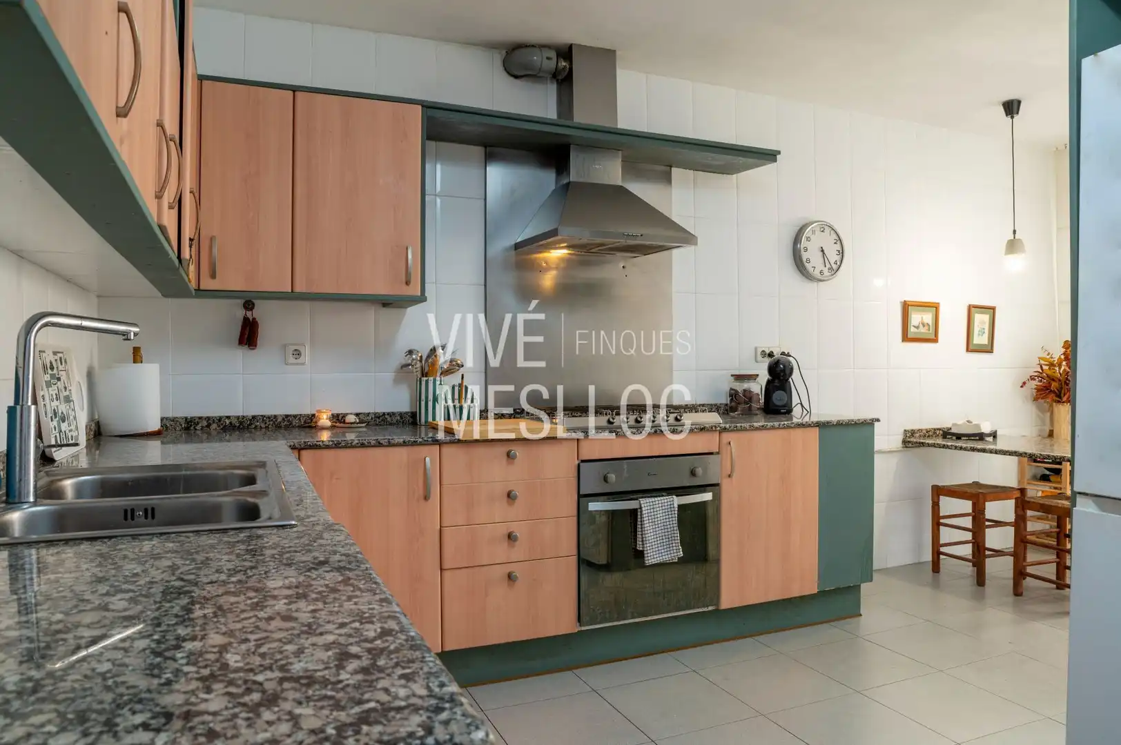 Cocina de Piso en venta en Alella con Calefacción, Terraza y Trastero