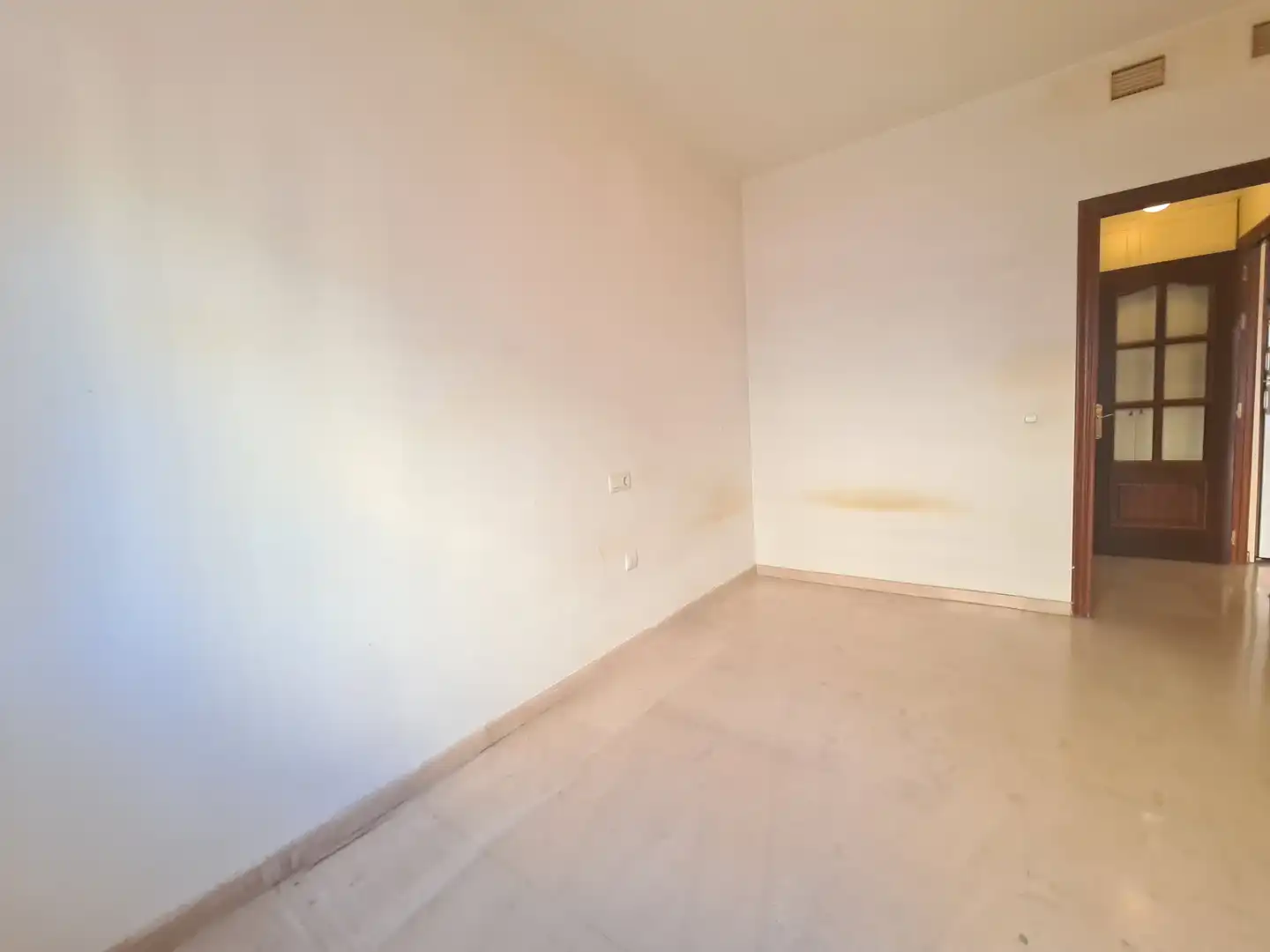 Bedroom of Apartments for sale in Dos Hermanas