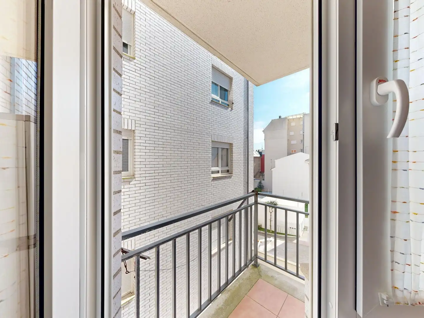 Balcony of Flat for sale in Foz  with Heating, Terrace and Storage room