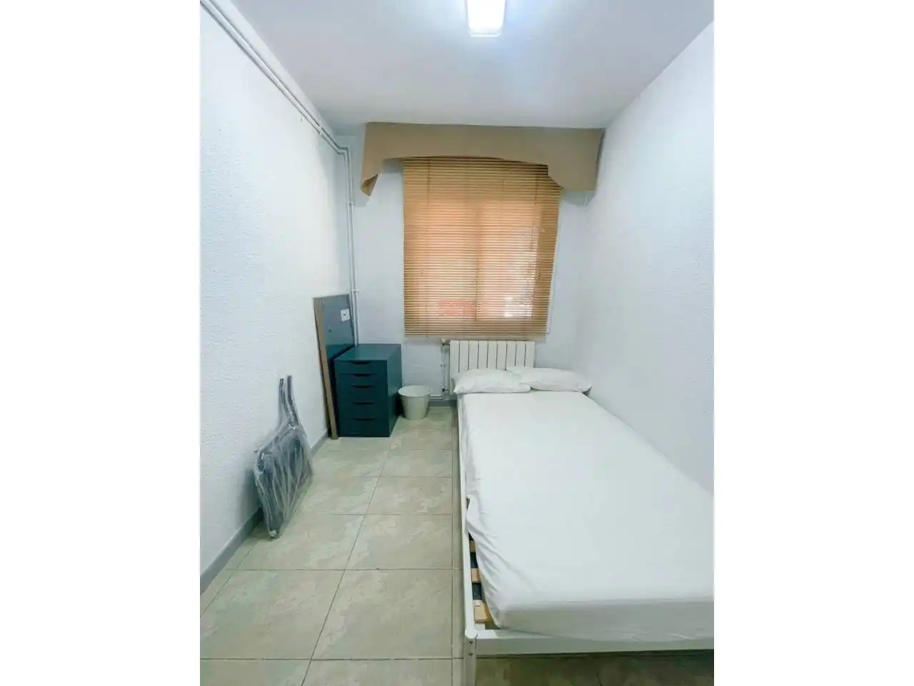 Habitación de Piso de alquiler en Cerdanyola del Vallès con Calefacción y Amueblado