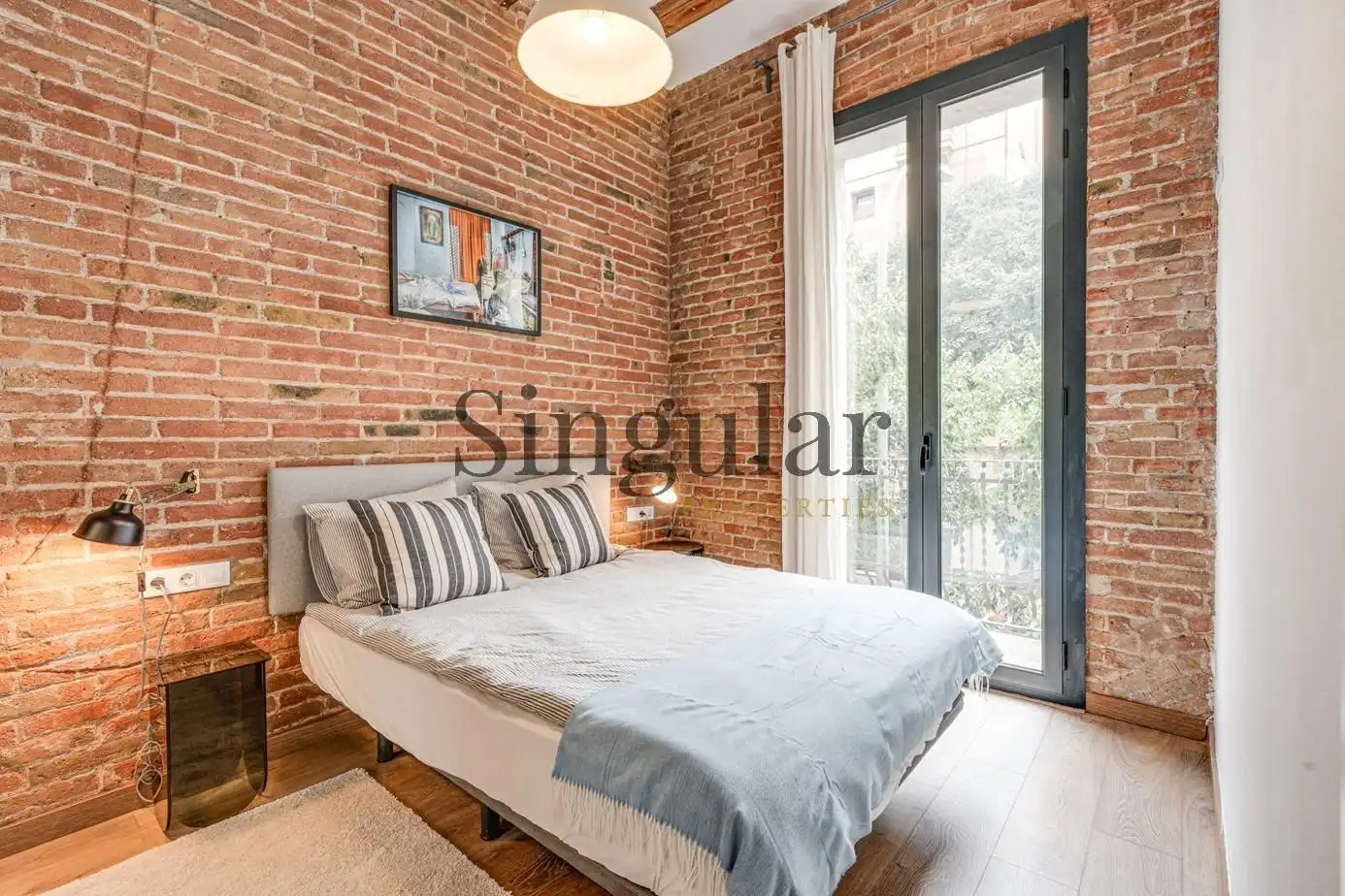 Dormitori de Apartament en venda en Barcelona amb Aire condicionat, Calefacció i Moblat