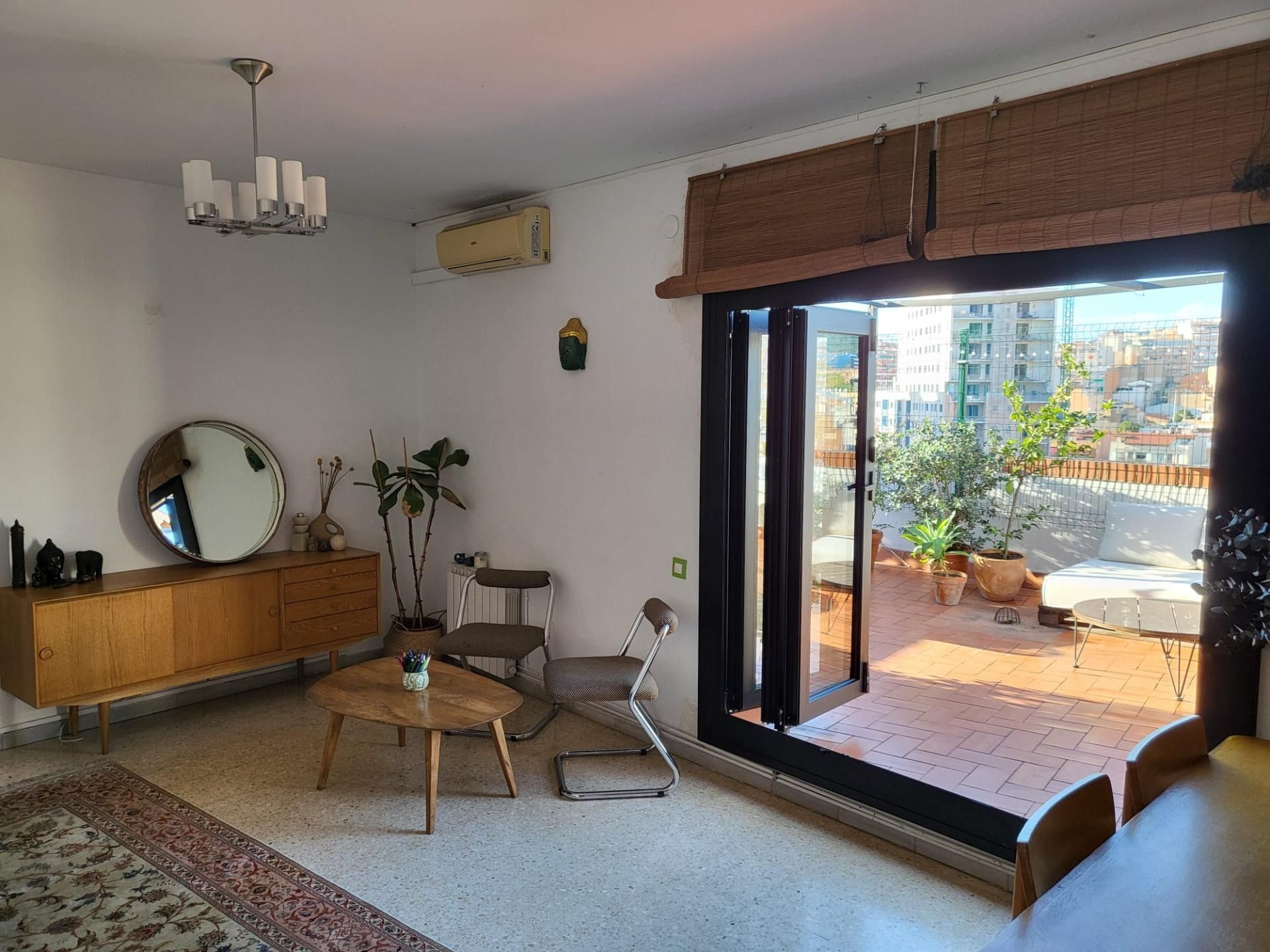 Sala d'estar de Àtic en venda en Badalona amb Aire condicionat, Calefacció i Terrassa