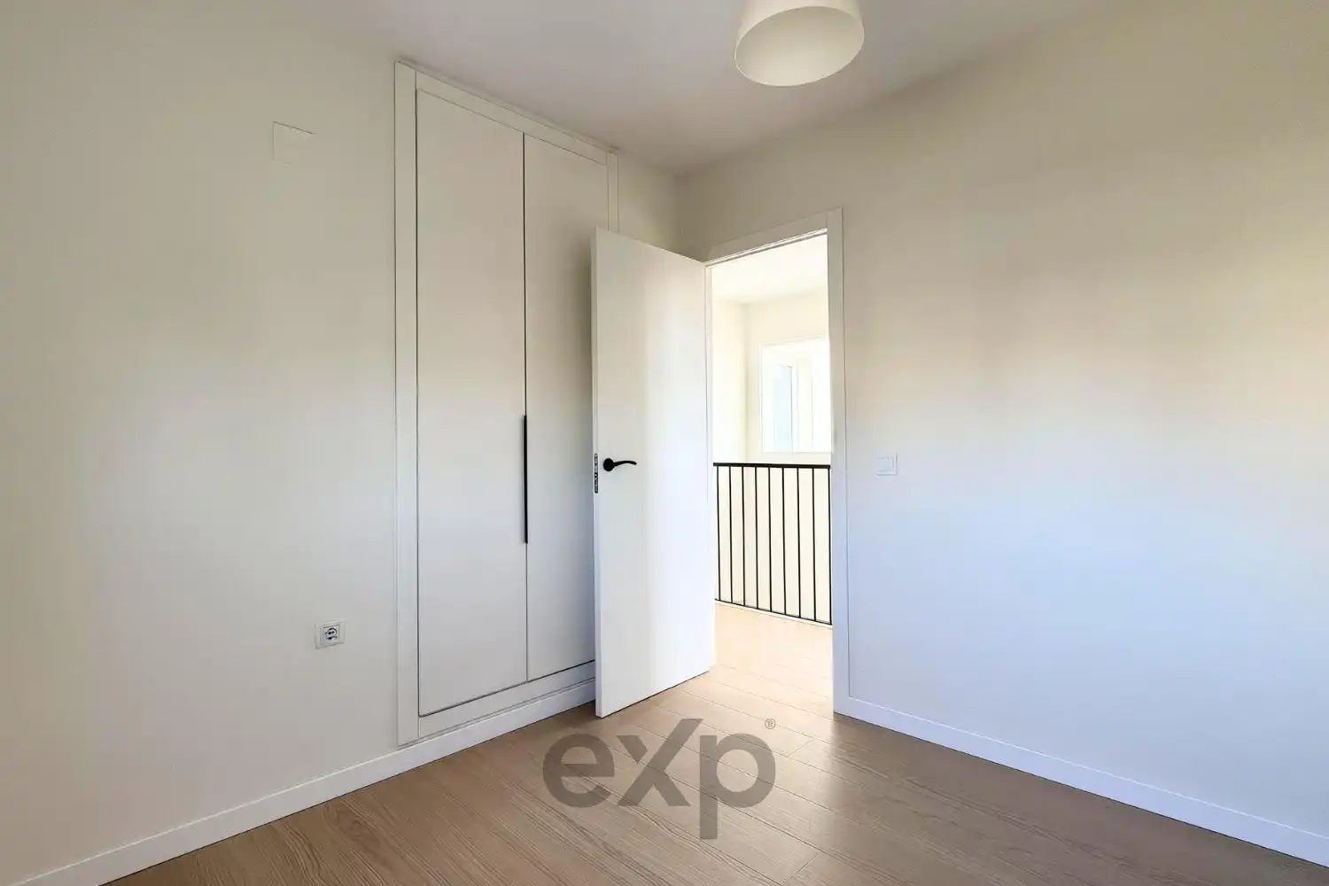 Habitación de Casa o chalet en venta en Riba-roja de Túria con Aire acondicionado, Jardín privado y Terraza