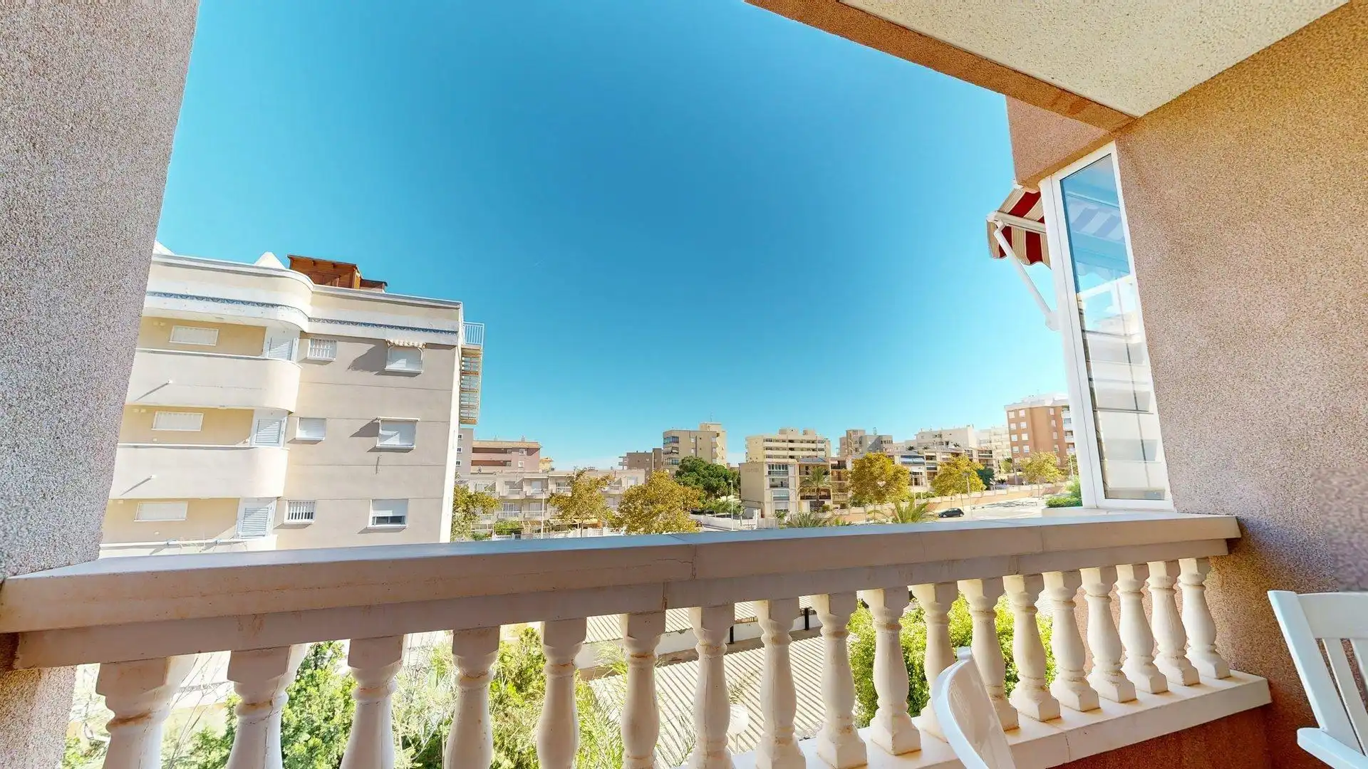 Terrassa de Apartament en venda en Elche / Elx amb Aire condicionat, Terrassa i Moblat