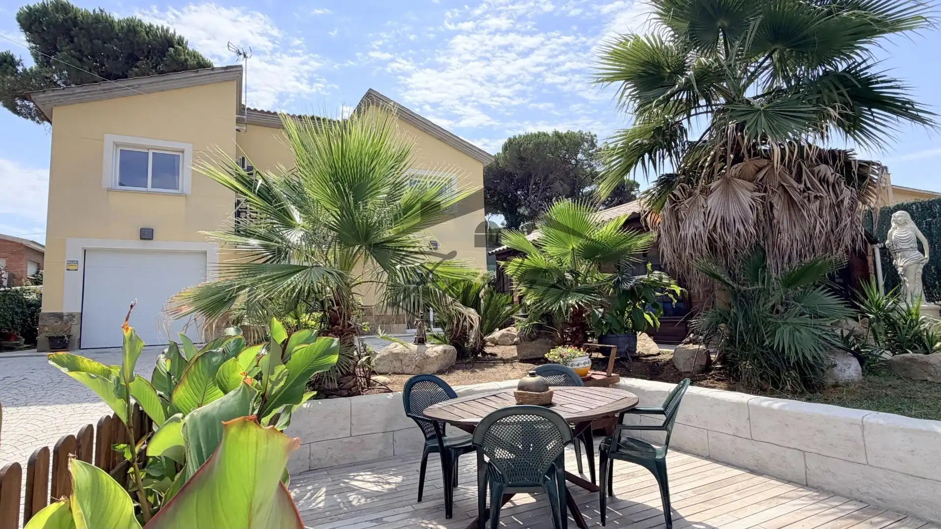 Casa con balcón en venta en Carrer Carrer Montjuïc, imagen 3