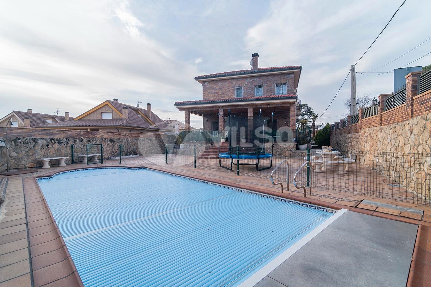 Swimming pool of House or chalet for sale in Arganda del Rey  with Heating, Private garden and Terrace