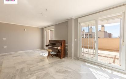 Living room of Single-family semi-detached for sale in  Granada Capital  with Air Conditioner, Heating and Terrace