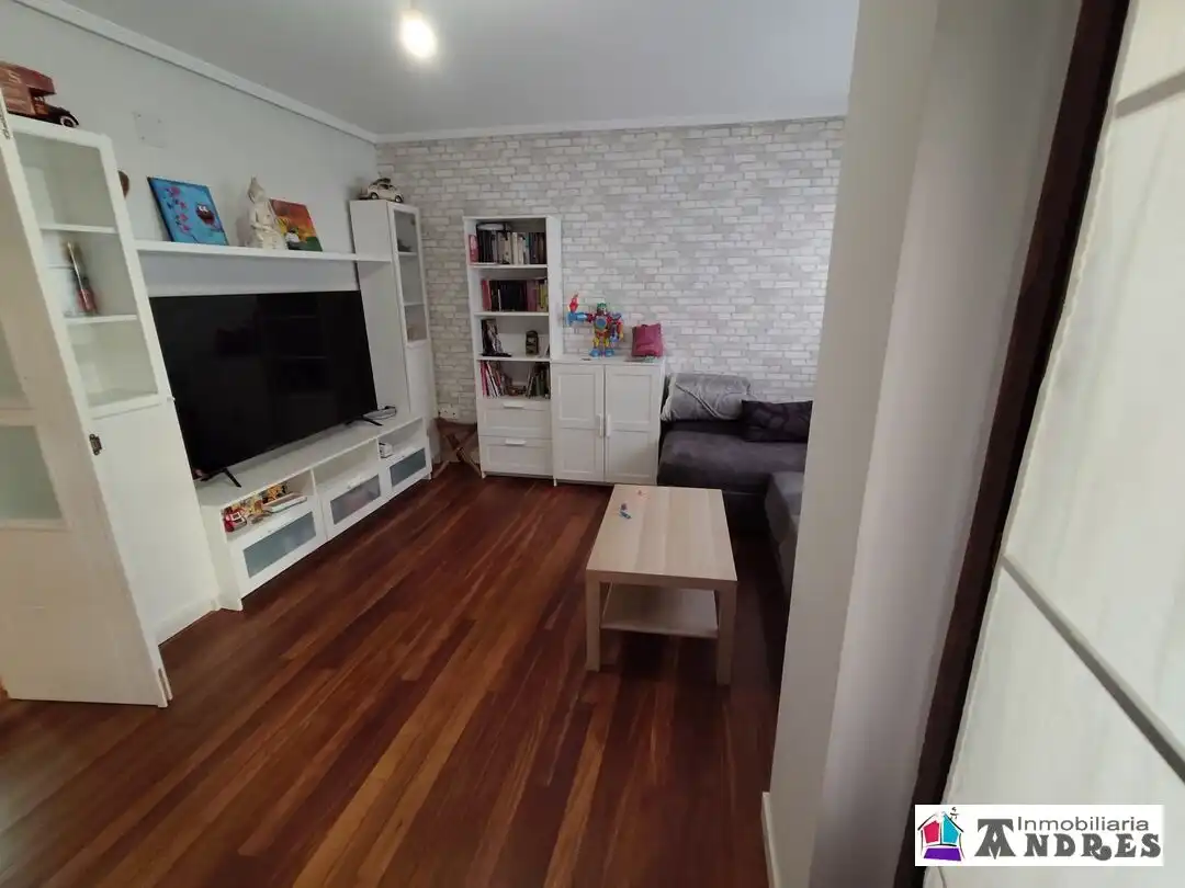 Sala de estar de Piso en venta en Bermeo con Calefacción, Terraza y Trastero