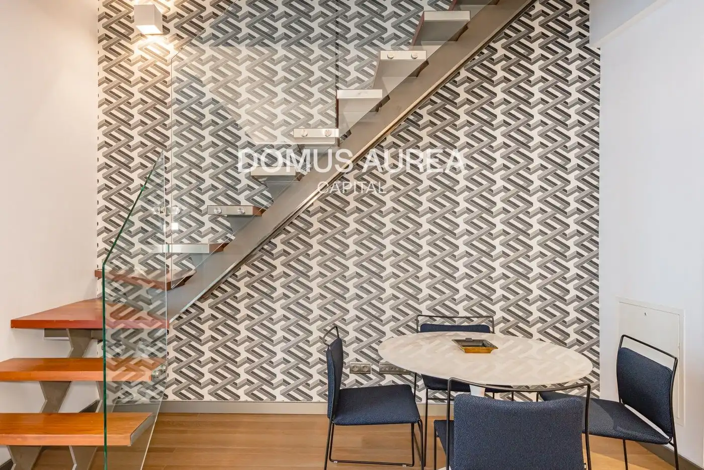 Dúplex de alquiler en Madrid con Calefacción, Terraza y Amueblado