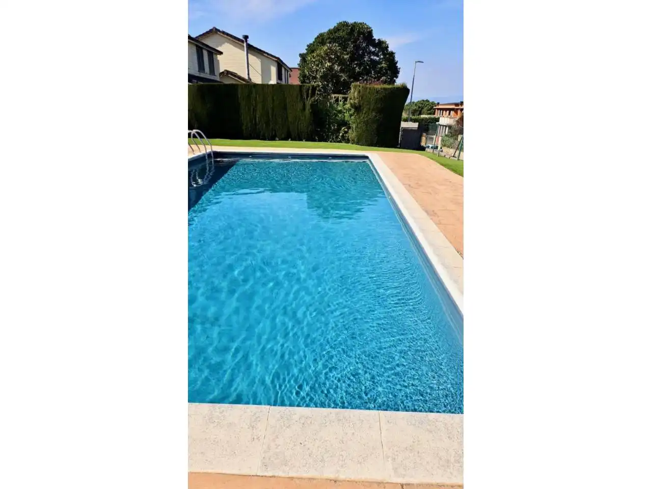 Piscina de Casa o chalet en venta en Vallromanes con Jardín privado, Parquet y Piscina comunitaria