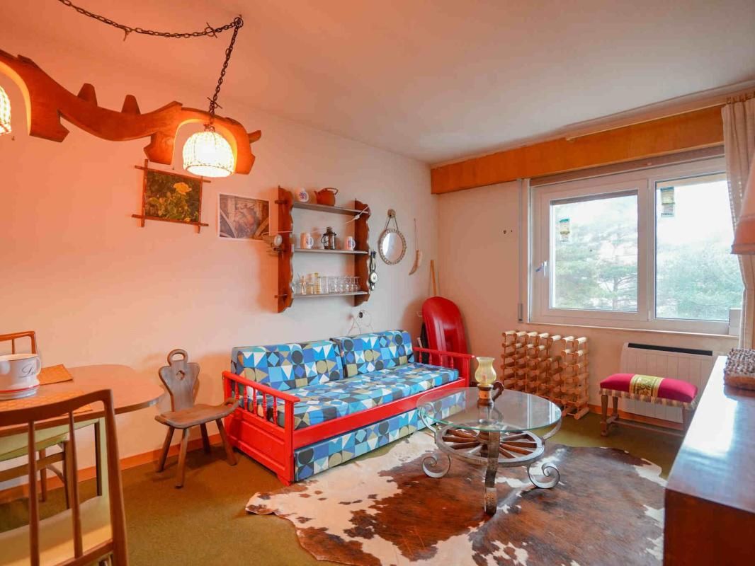 Dormitori de Pis en venda en Cerezo de Arriba amb Calefacció i Moblat