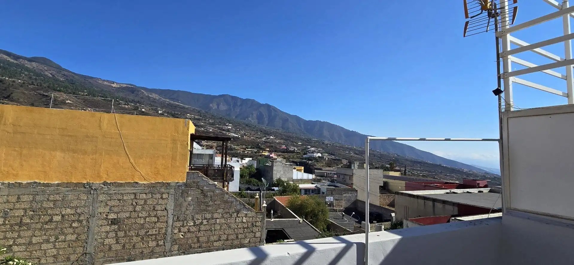 Vista exterior de Piso en venta en Arafo con Terraza y Balcón