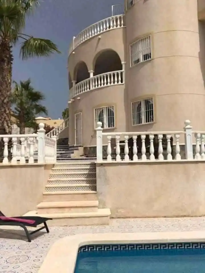 Vista exterior de Casa o chalet en venta en Rojales con Calefacción, Jardín privado y Piscina