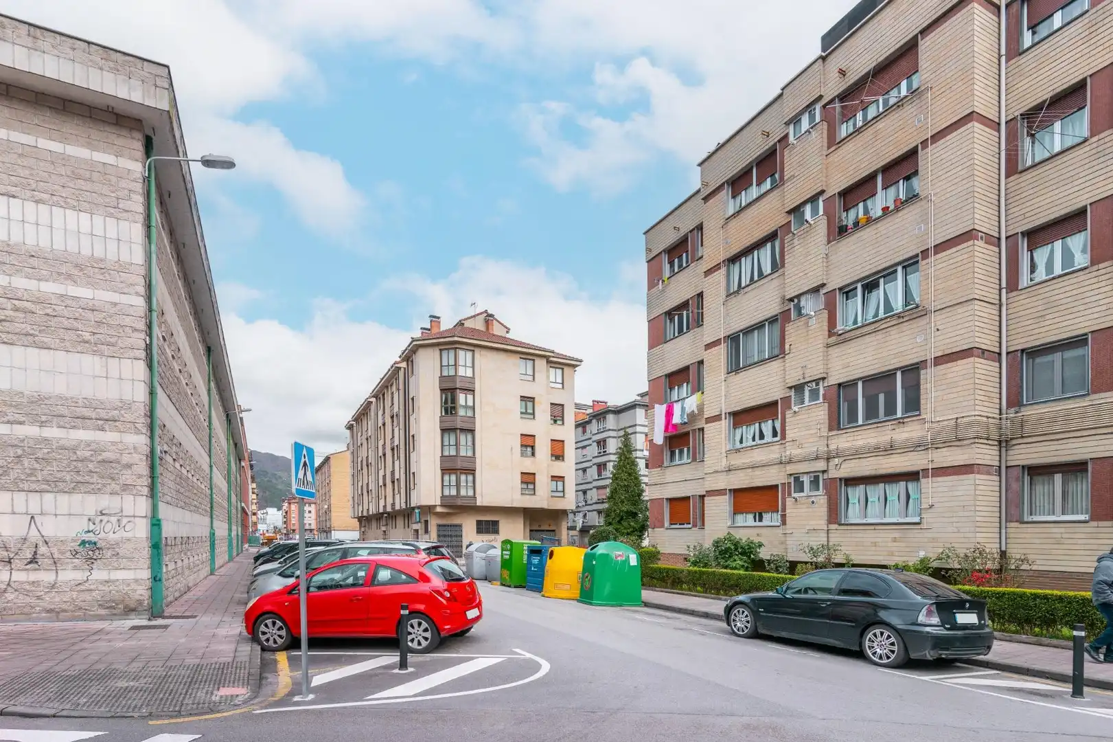 Vista exterior de Garaje en venta en Mieres (Asturias)