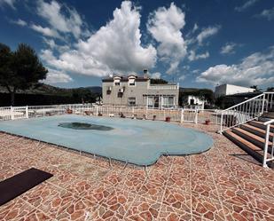 Piscina de Finca rústica en venda en Hondón de las Nieves / El Fondó de les Neus amb Aire condicionat i Terrassa