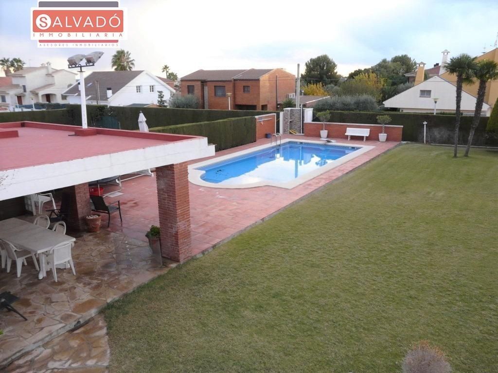 Swimming pool of House or chalet for sale in El Vendrell  with Heating, Private garden and Terrace