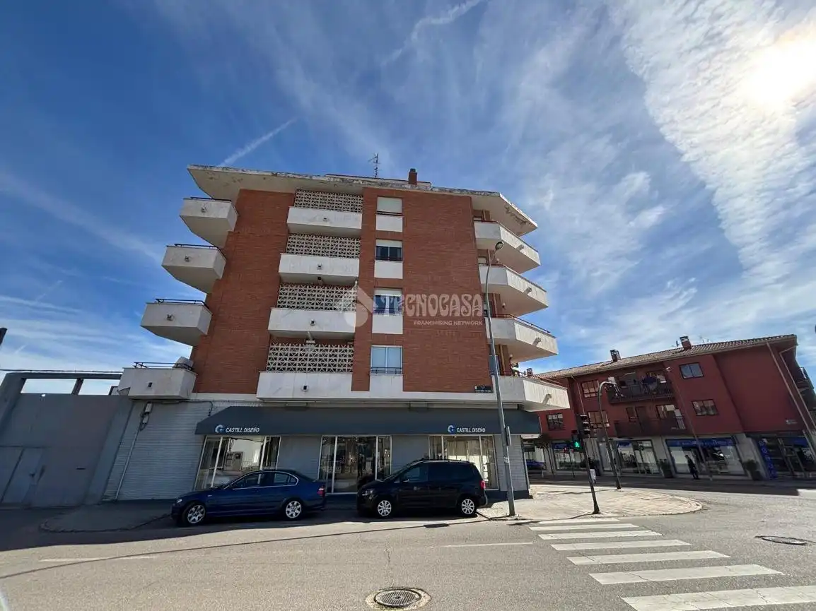 Flat with lift for sale in Medina del Campo, imagen 2