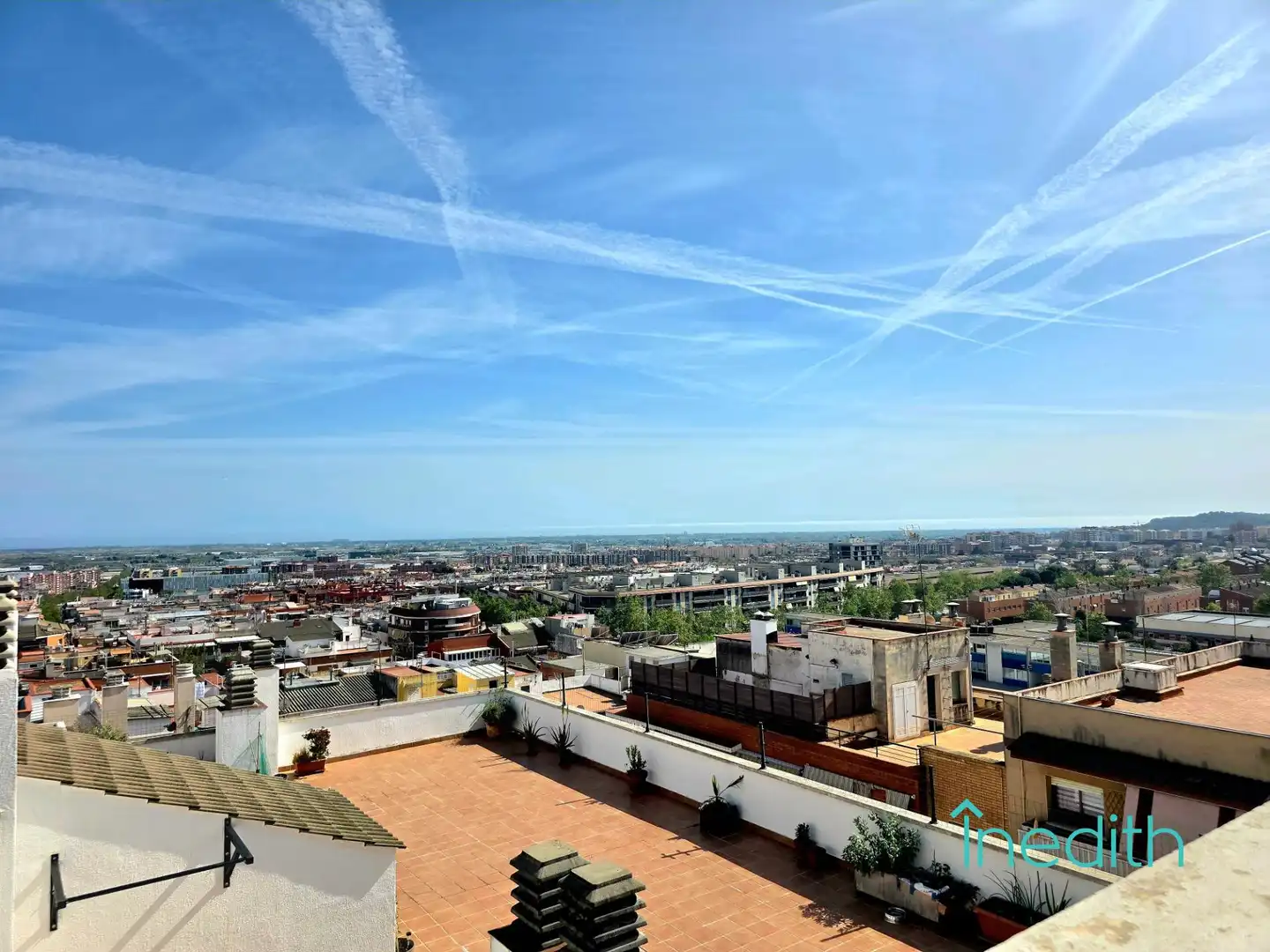 Vista exterior de Pis en venda en Viladecans amb Aire condicionat, Calefacció i Terrassa