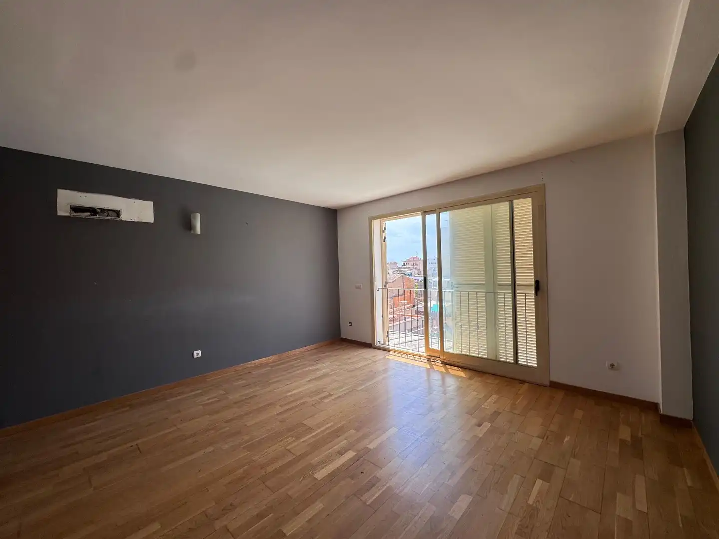 Habitación de Piso en venta en Campos con Terraza y Piscina comunitaria