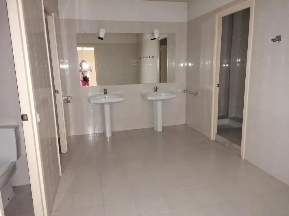 Baño de Nave industrial en venta en Igualada