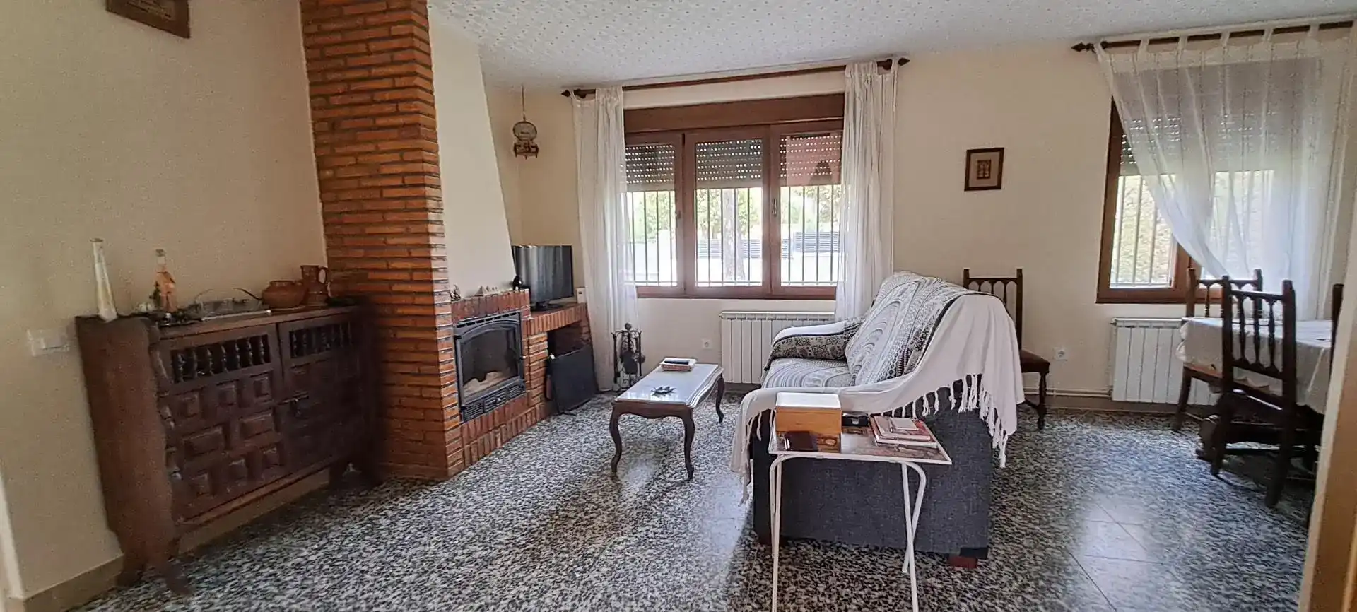 Sala de estar de Piso en venta en Maello con Jardín privado, Trastero y Microondas