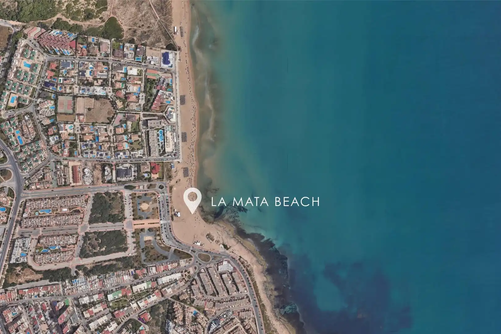 Adossat amb piscina en venda a La Mata, imagen 21