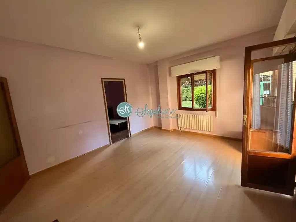 Bedroom of Flat for sale in Segovia  with Terrace