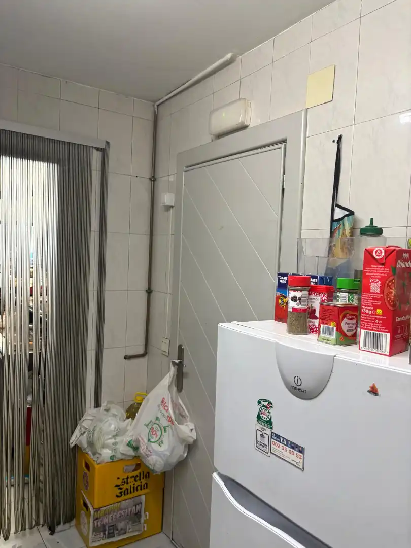Bathroom of Commercial properties for sale in  Logroño  with Air Conditioner, Heating and Terrace