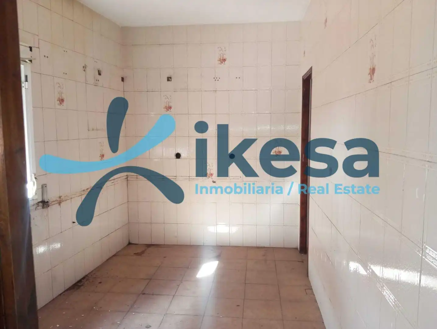 Cocina de Casa adosada en venta en Calera de León