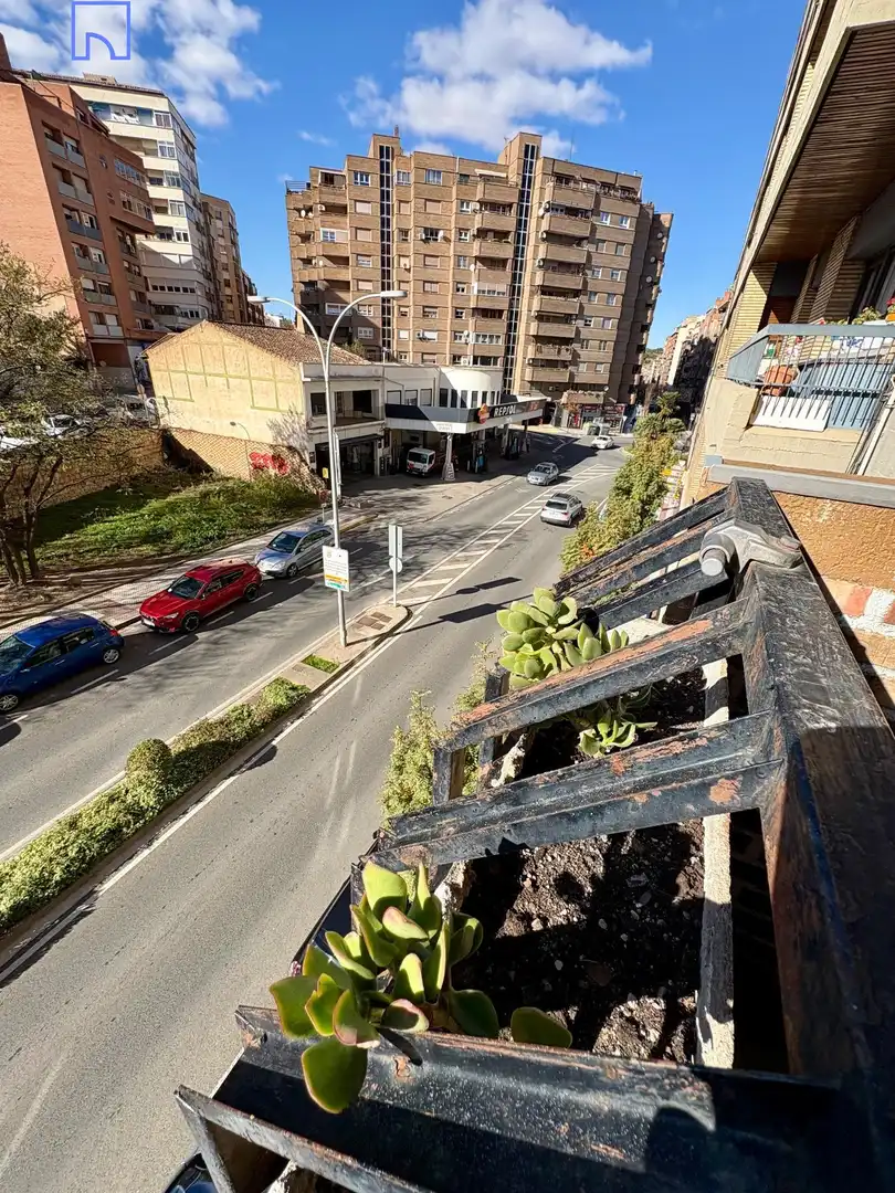 Vista exterior de Piso en venta en Tudela con Aire acondicionado, Calefacción y Parquet