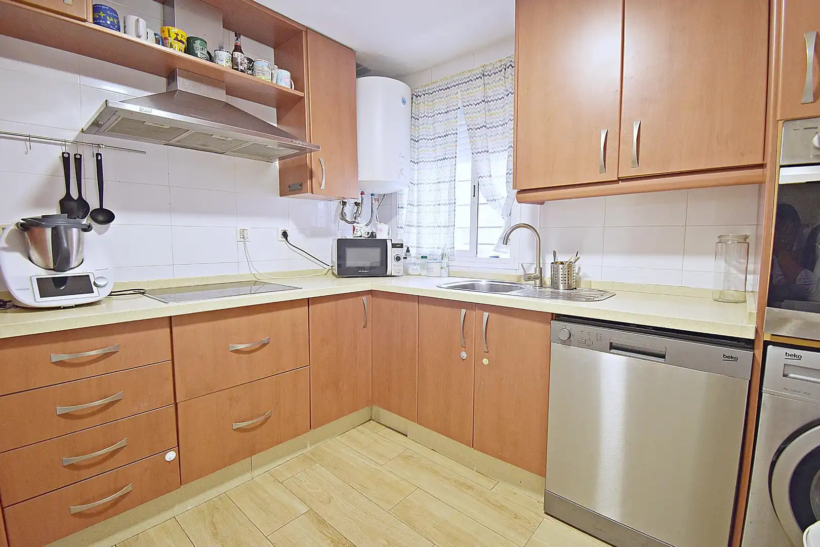 Küche von Wohnung zum Verkauf in Jerez de la Frontera mit Klimaanlage, Heizung und Terrasse