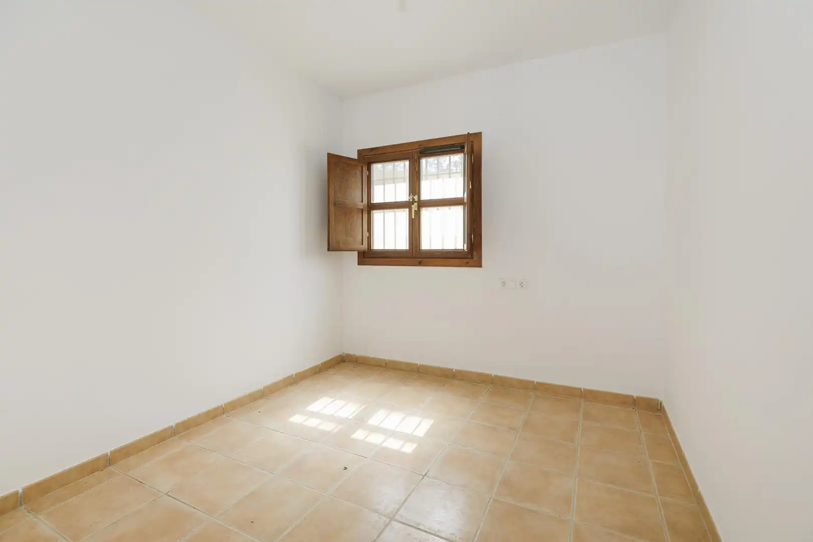 Habitación de Piso en venta en Nevada con Calefacción