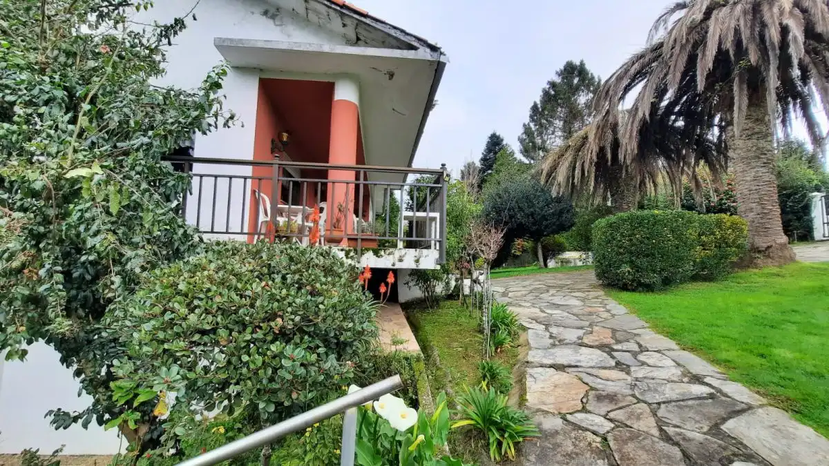 Jardí de Casa o xalet en venda en Bergondo