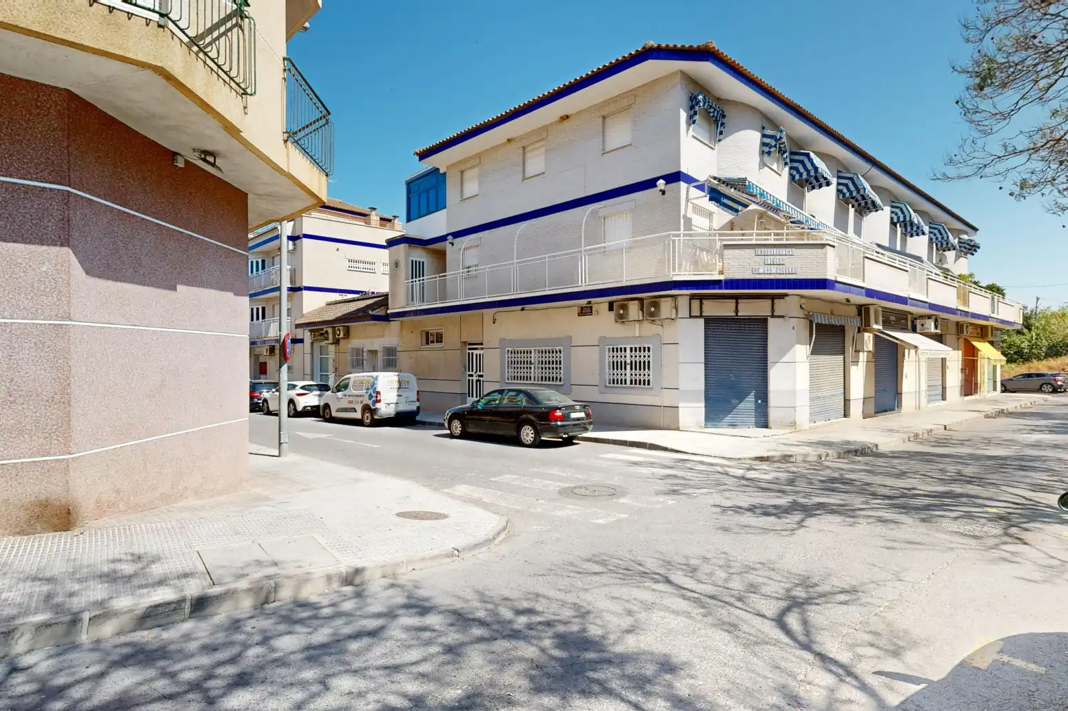 Außenansicht von Einfamilien-Reihenhaus zum Verkauf in Murcia mit Klimaanlage, Heizung und Terrasse