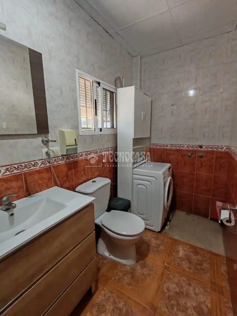 Baño de Finca rústica en venta en Marchena con Aire acondicionado