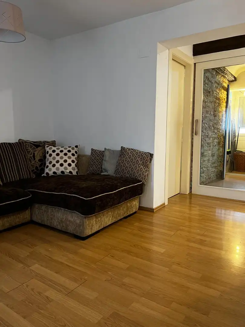 Sala de estar de Piso de alquiler en Yecla con Aire acondicionado, Calefacción y Jardín privado