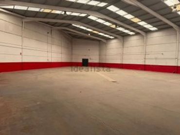 Industrial building to rent in Valmojado