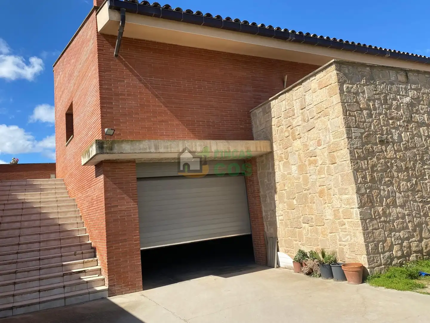 Vista exterior de Casa o xalet en venda en Les Borges Blanques amb Calefacció, Jardí privat i Terrassa