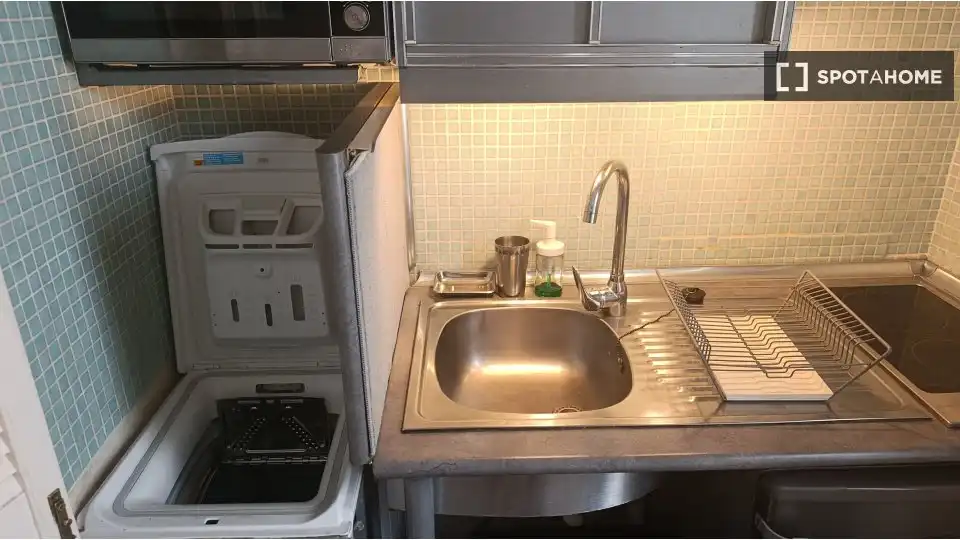 Cocina de Piso de alquiler en Madrid con Aire acondicionado, Calefacción y Amueblado