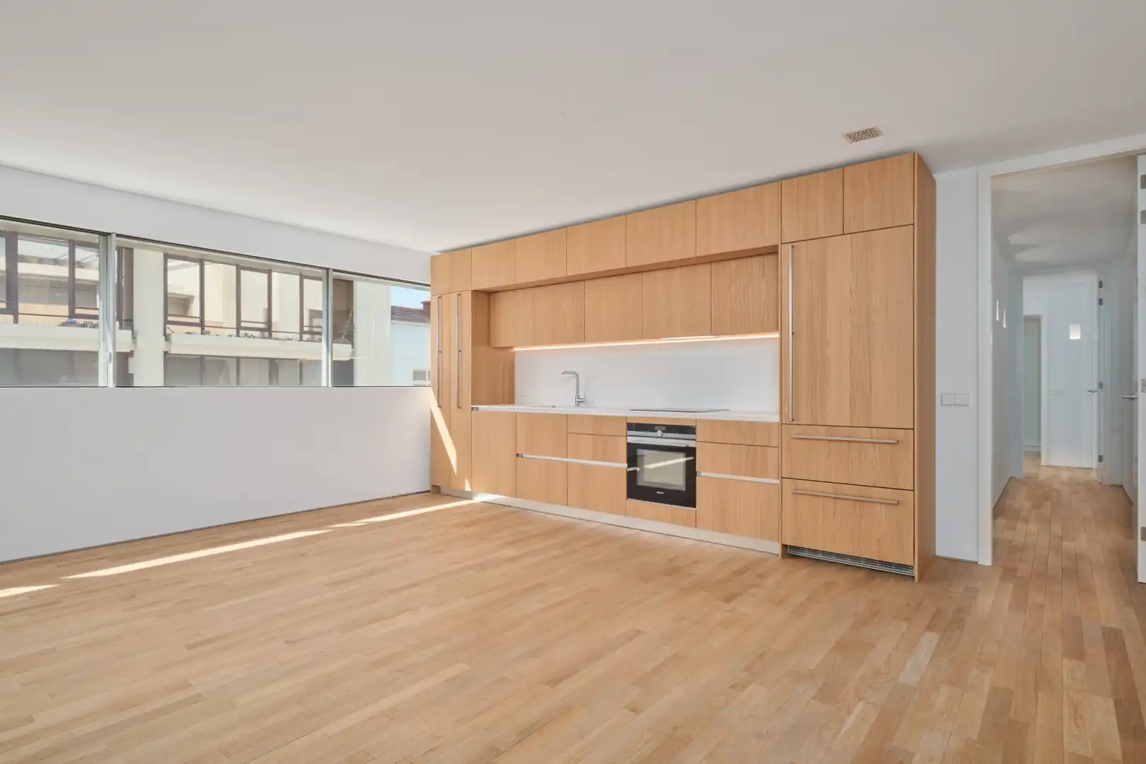 Flat for rent in Calle de Javier Ferrero, 13, Ciudad Jardín