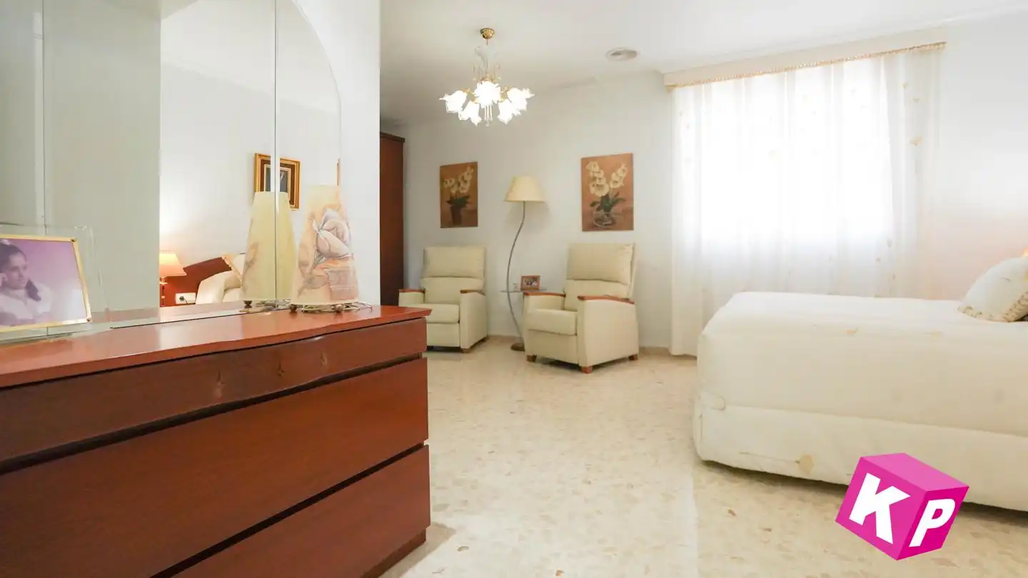 Bungalow con piscina en venta en Calle Juan Gris, imagen 23