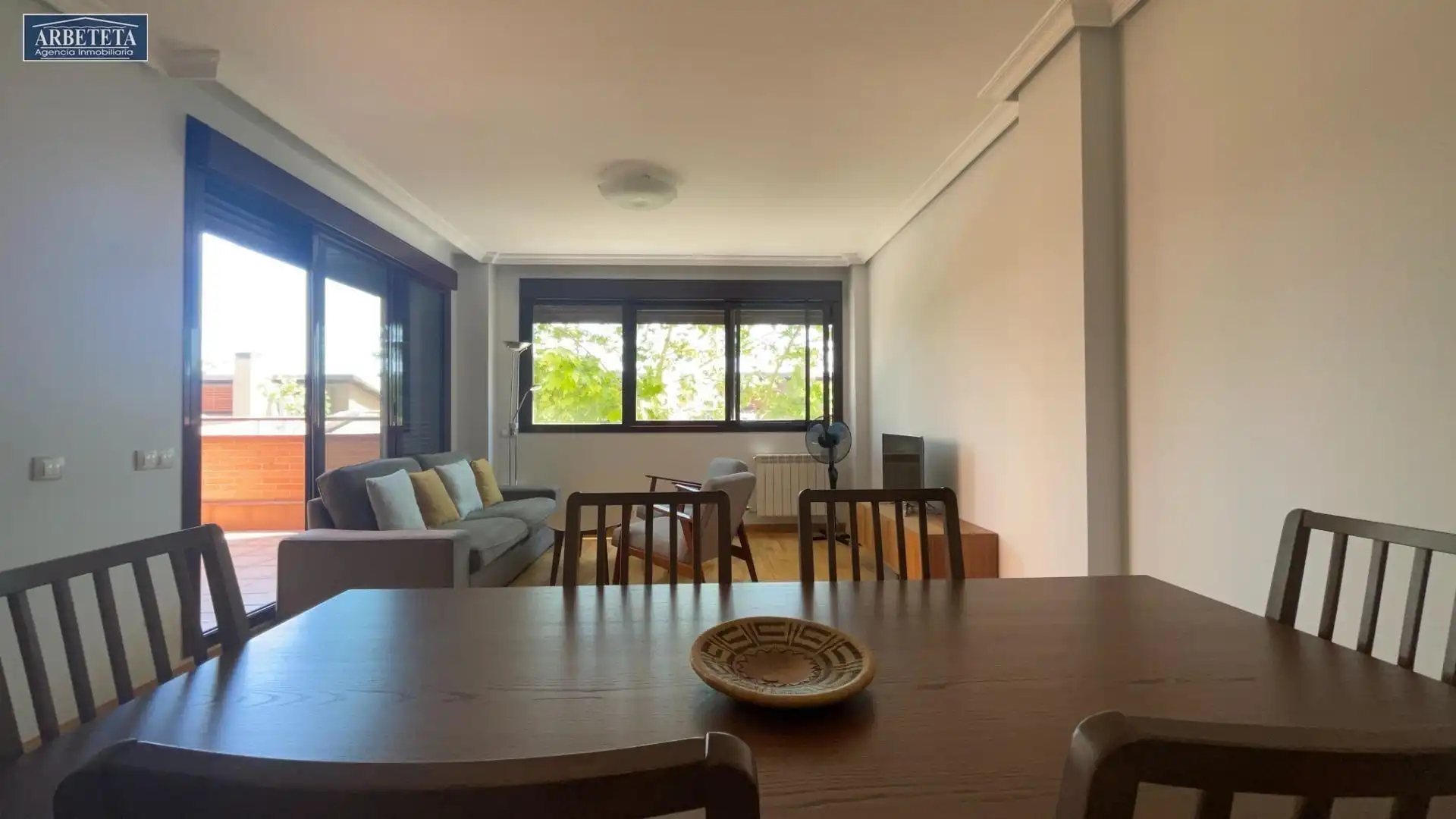 Comedor de Piso en venta en Yebes con Calefacción, Terraza y Trastero