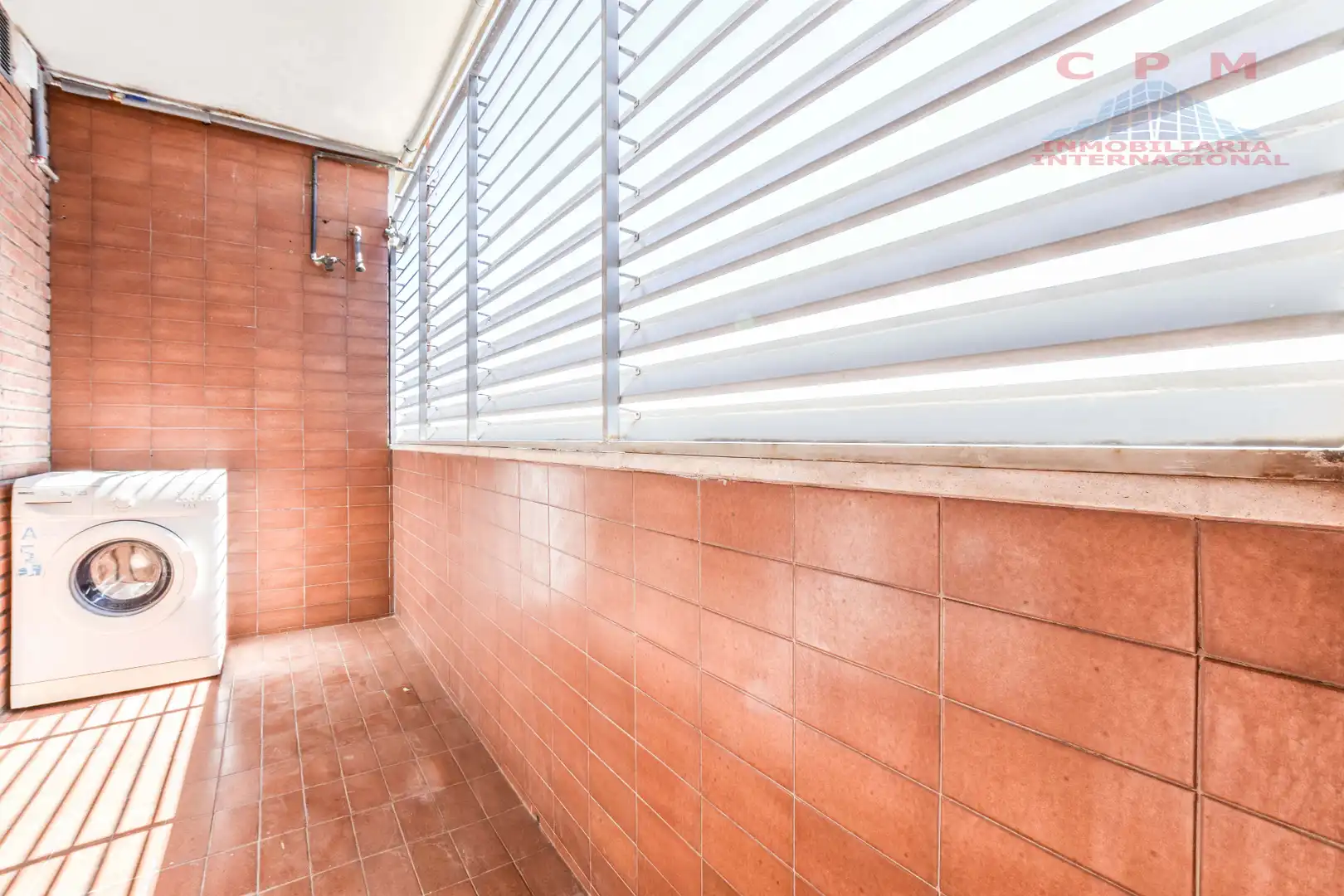 Balcony of Attic for rent in Madrid  with Air Conditioner, Heating and Parquet flooring