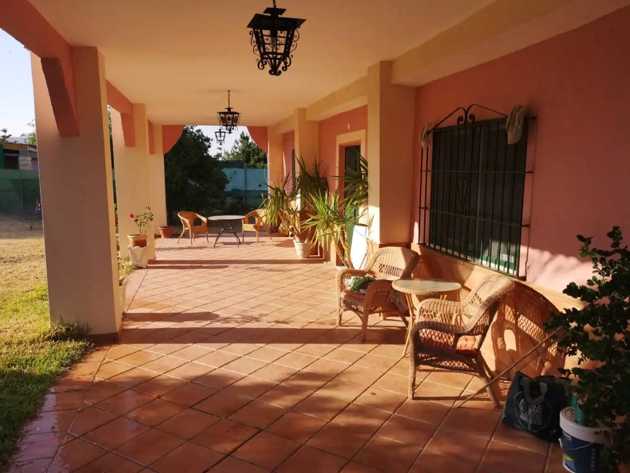 Terraza de Finca rústica en venta en Arahal con Aire acondicionado y Amueblado