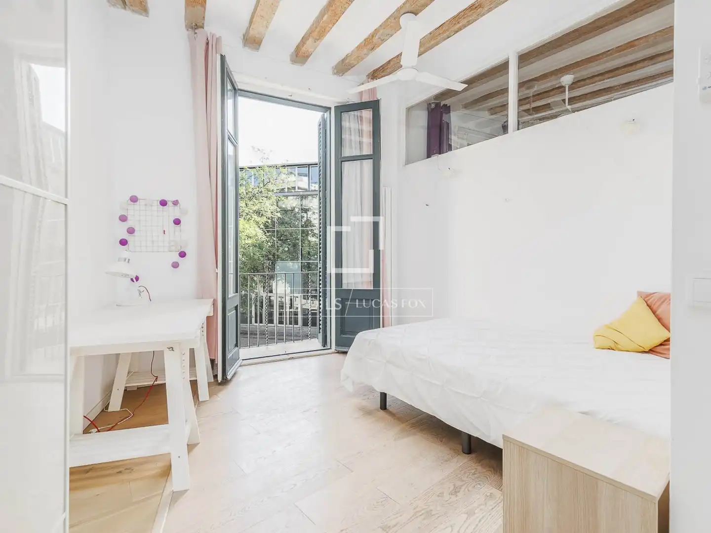 Piso con terraza en venta en Ciutat Vella, imagen 31