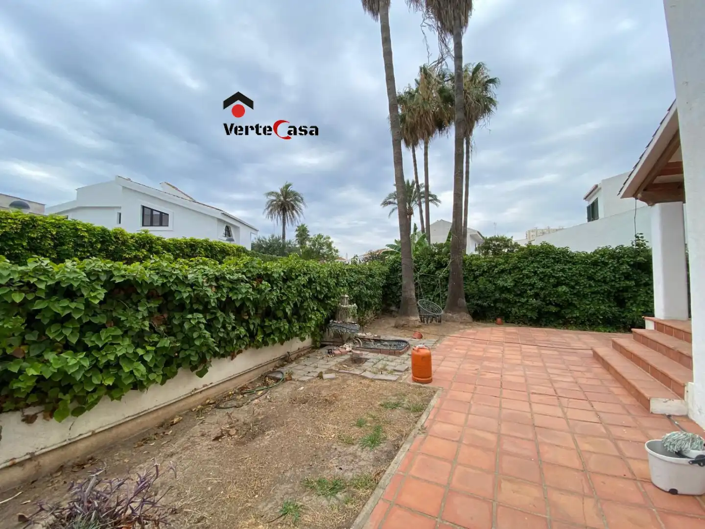 Vista exterior de Casa o xalet en venda en El Puig de Santa Maria amb Terrassa, Traster i Piscina comunitària