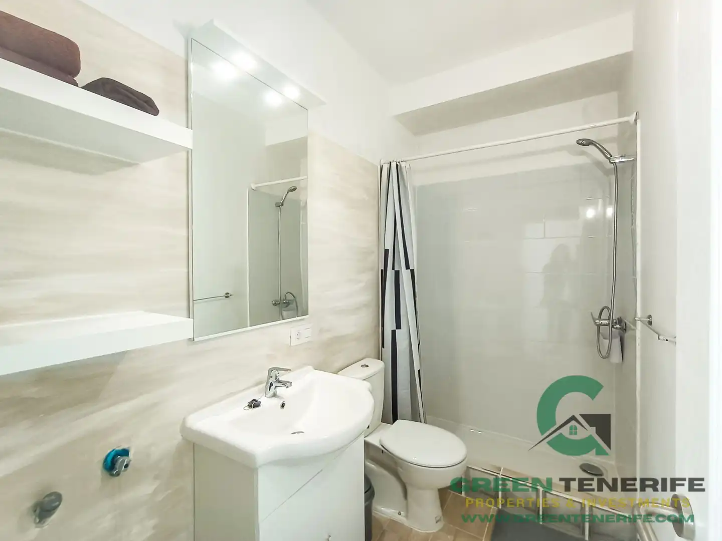 Bathroom of Flat for rent in Guía de Isora  with Terrace and Furnished