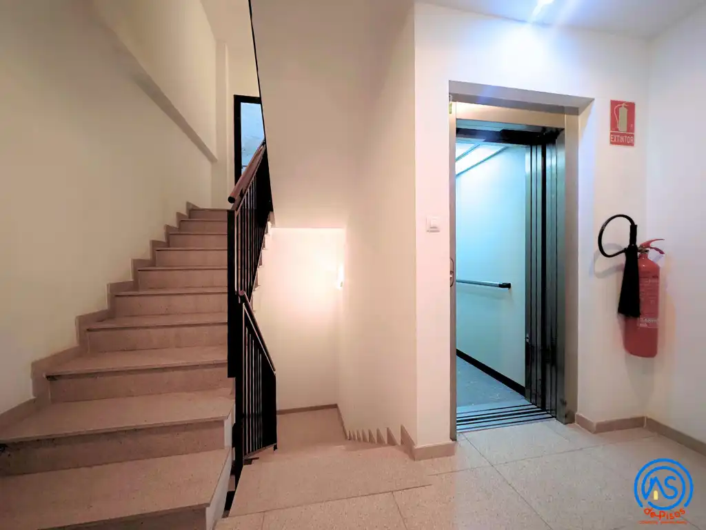 Trastero de alquiler en Calle de Nuestra Señora de Bonaria, 13, Barrio del Ave